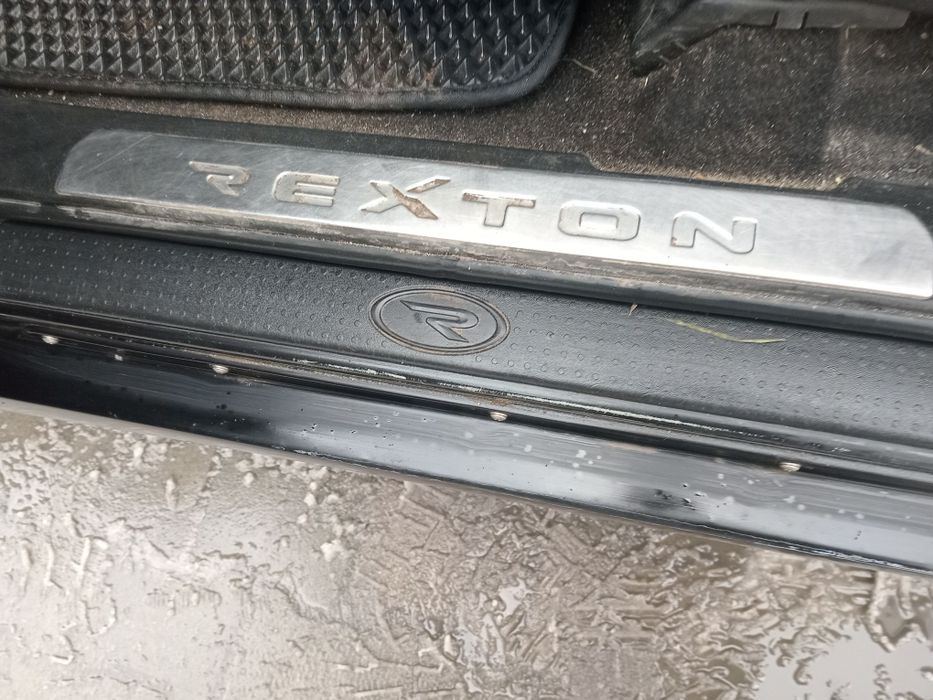 Продаю ssangyong rexton 2