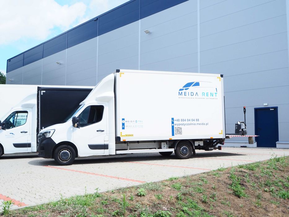 RABATY NA START Bus kontener/plandeka winda 8ep 4,2m