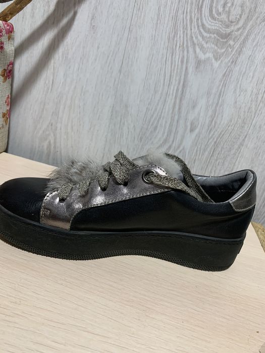 Продам кожаные кеды Attizare ( Miraton )