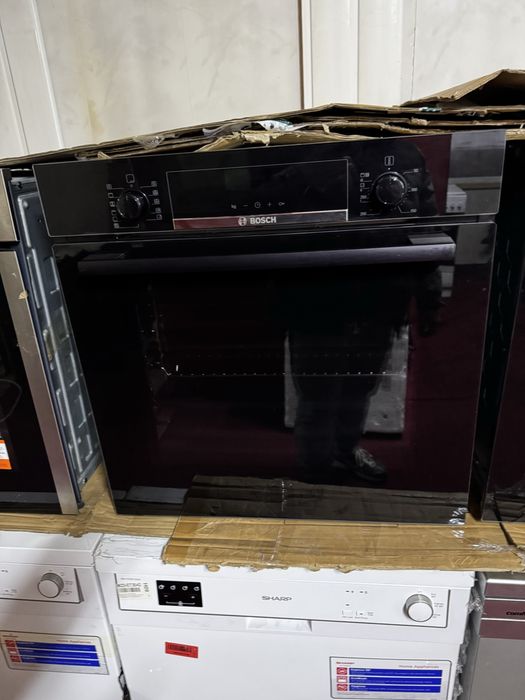 Вбудована  духовка  з піролітичним очищенням біла  Bosch hba573bv0