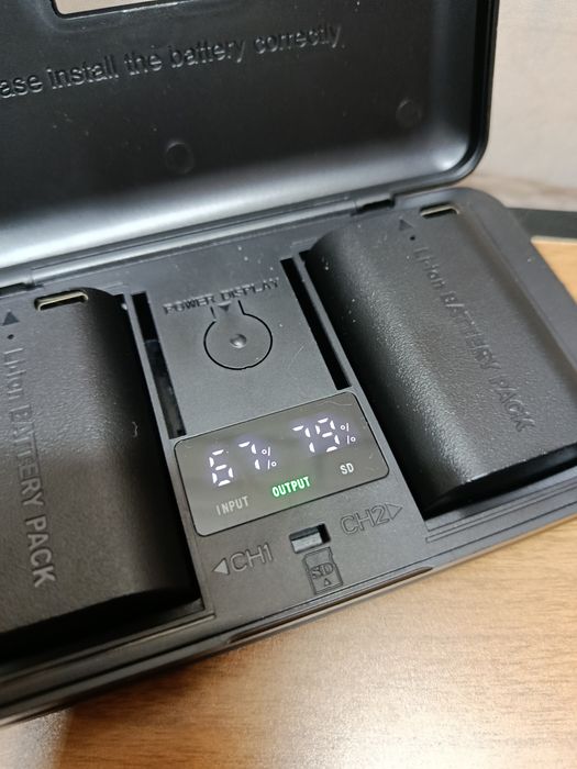 Podwójna ładowarka  / powerbank + 2 szt. Akumulator LP-E6H