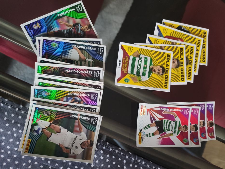 Lote com 22 cromos especiais da Liga NOS 2021/22