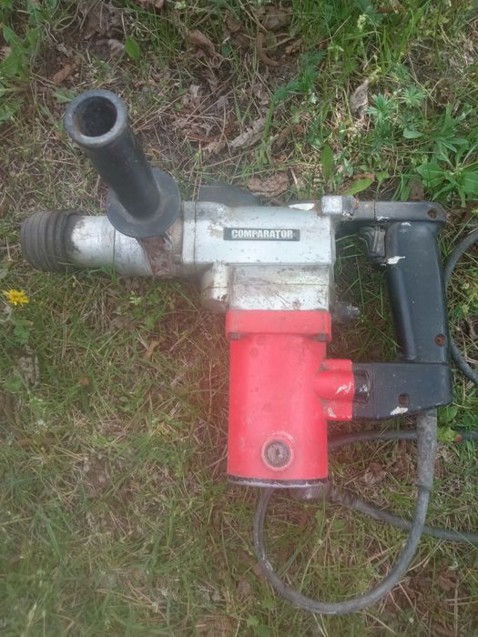 Młot udarowy comporator 850w