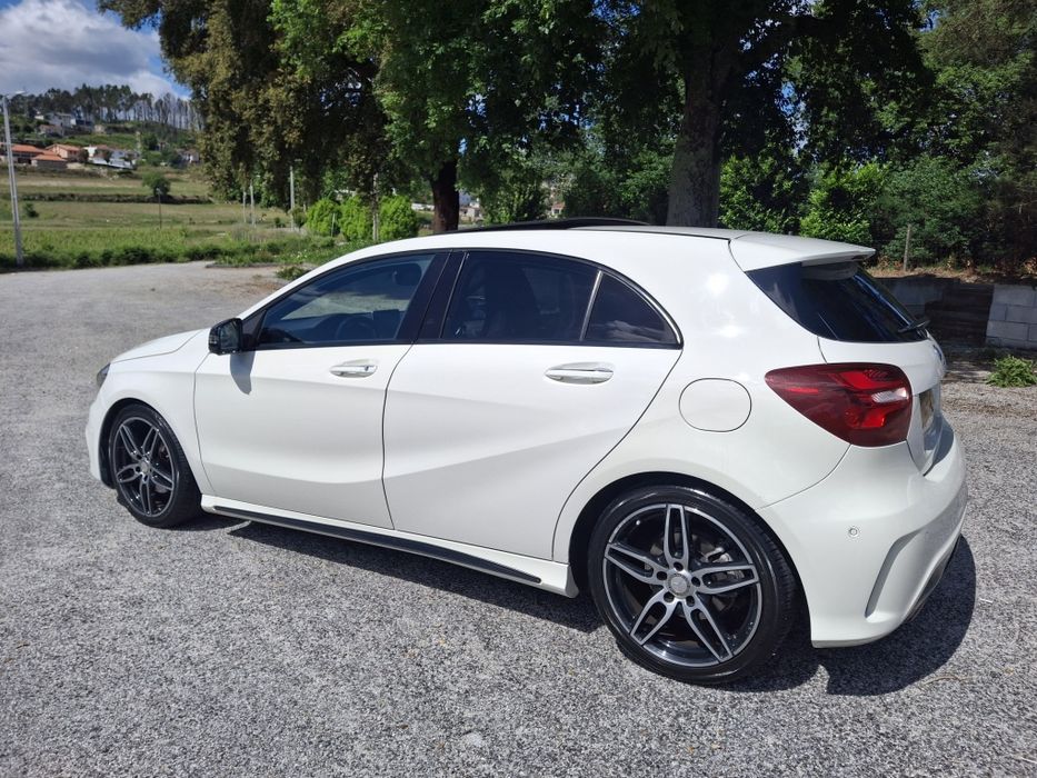 Mercedes-Benz A180 D Amg Pack Night