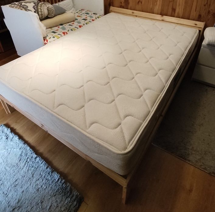Colchão molaflex + estrado pikolin