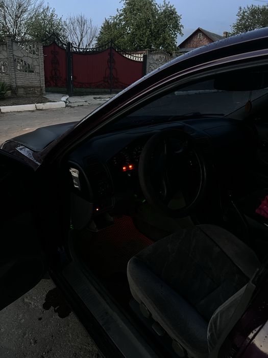 Mitsubishi Galant 8