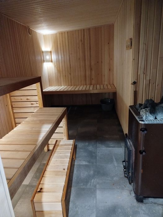 Відпочинок на природі,  подобово