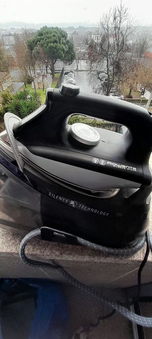 Ferro de engomar com Caldeira ROWENTA