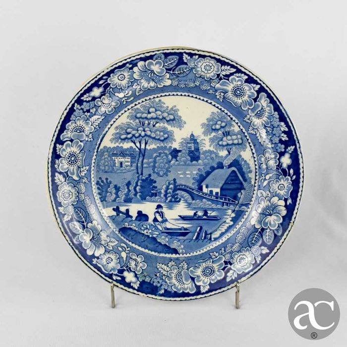 Par de pratos rasos em faiança inglesa