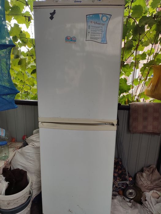 Холодильник днепр на запчастини чи відновлення