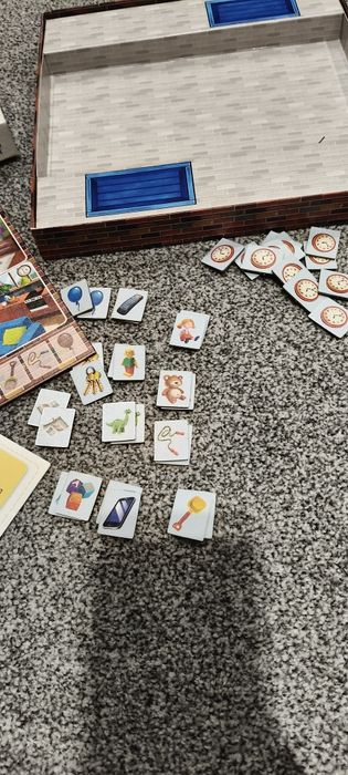 Mali detektywi gra kooperacyjna dla całej rodziny
