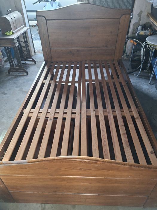 Cama madeira com gavetas