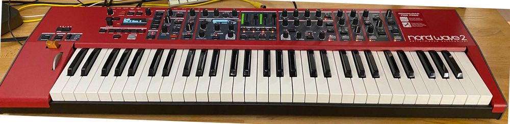 Sintetizador Clavia Nord Wave 2 como novo