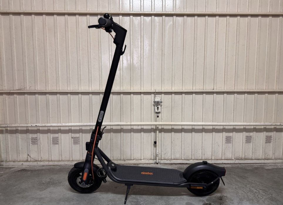 (Negociável )Trotinete Elétrica Segway Ninebot F25E – Como Nova | Com