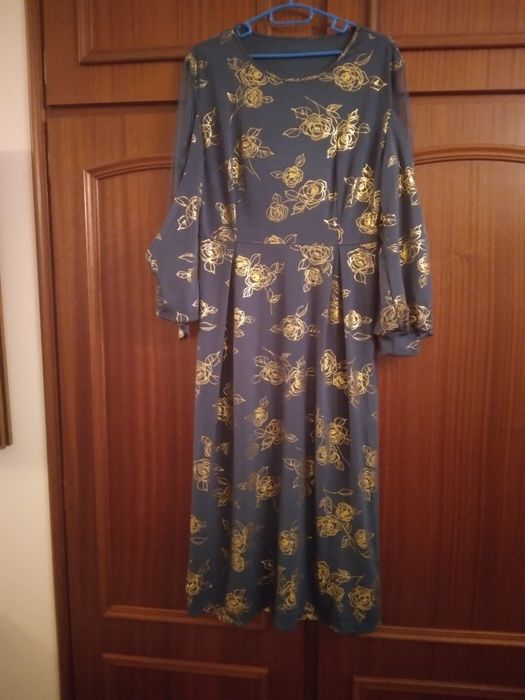 Aproveitar! Vestido lindos de ceremonia nunca usados  novos