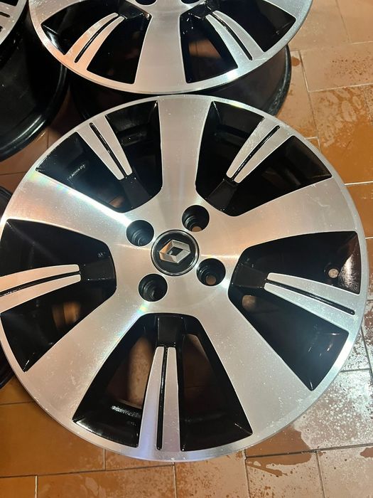 Jantes Renault 4/100 Clio IV Clio V Captur