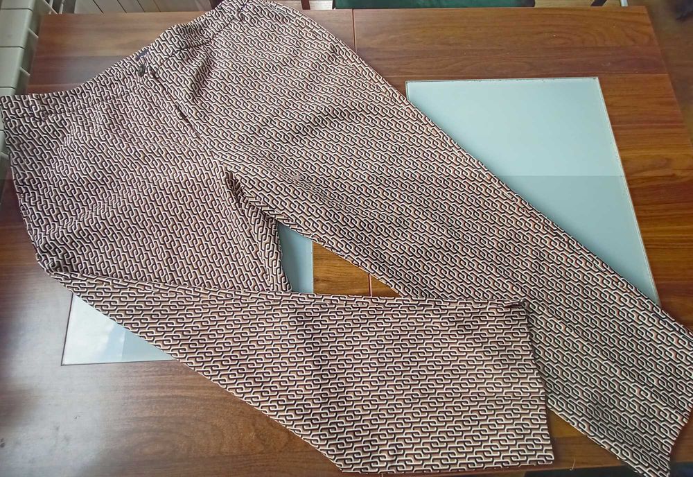 Max Mara kobiece cygaretki we wzory 48