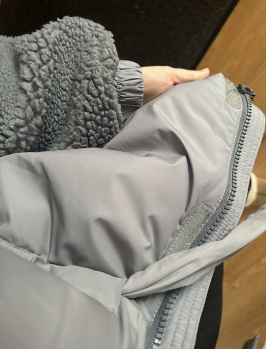 Демисезоная куртка hm, p.M