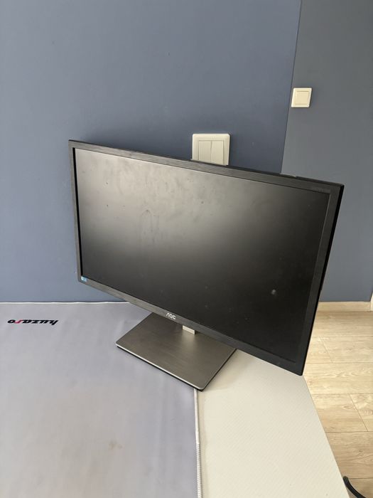 Monitor 60hz stan bardzo dobry