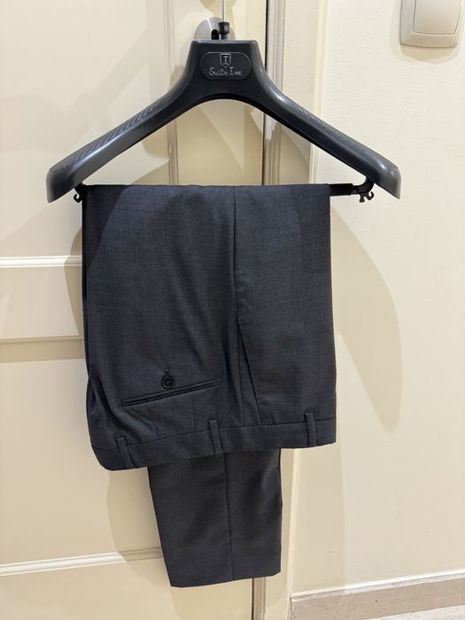 Fato novo Suits Inc tamanho 46