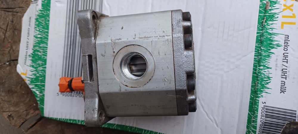 Pompa zębata hydrauliczna