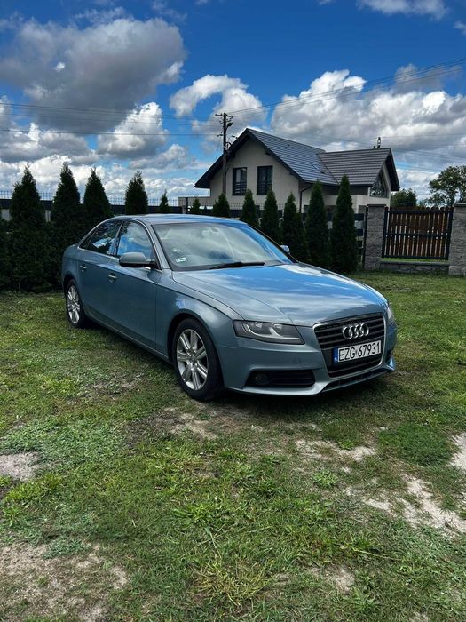Audi A4 B8 2.0 TDI 2011r