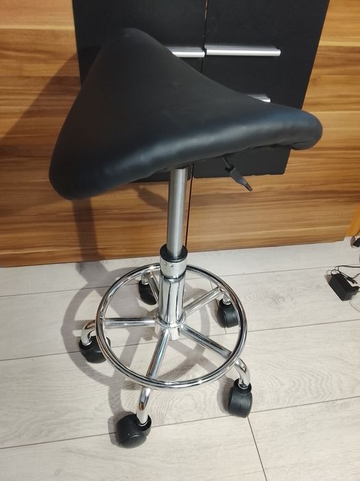 Taboret kosmetyczny