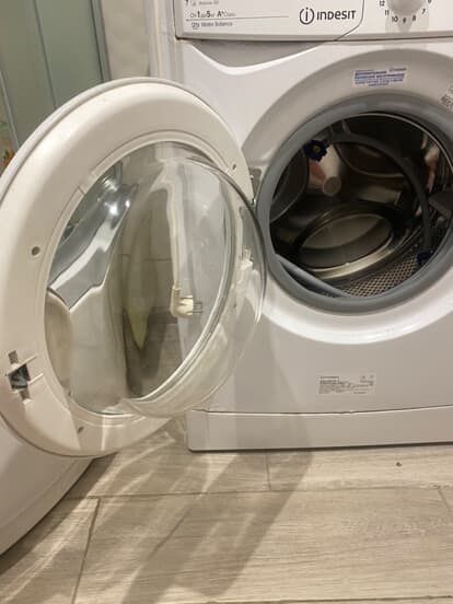 Пральна машинка indesit