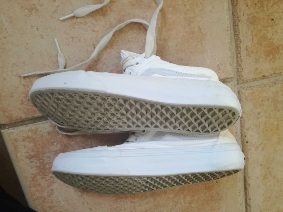 Tênis sapatilhas brancos VANS
