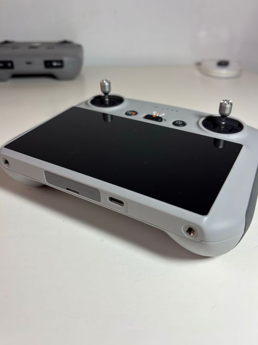 DJI RC as new498666583370639363