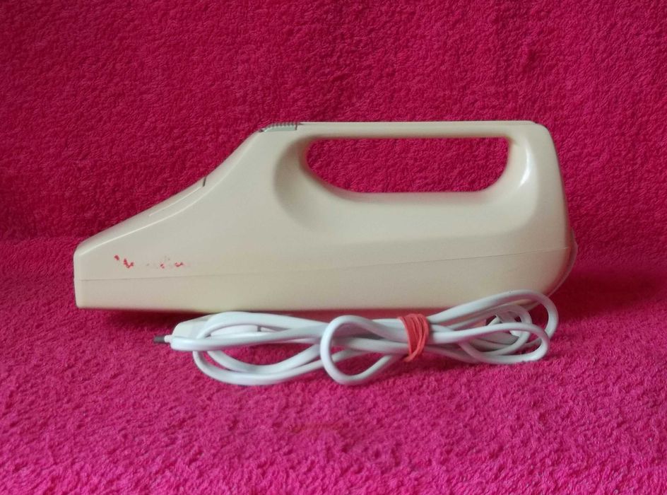 Nóż elektryczny Moulinex, silnik