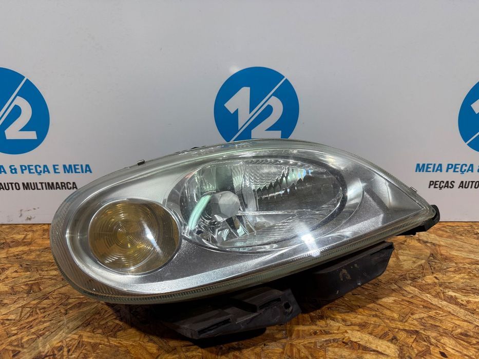 Faro direito Citroen Saxo de 2000