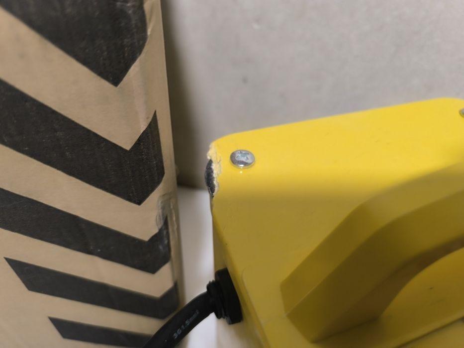 Transformator Defender 230/110v, 3 Kv