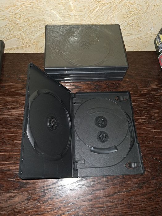 Pudełka na DVD,CD 22 szt.