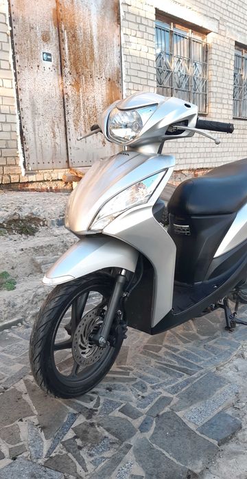 Скутер Honda dio 110