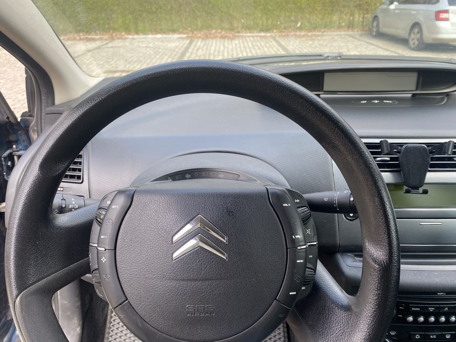 Sprzedam Citroen C4 1.4 16 V