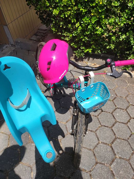 Bicicleta e capacete