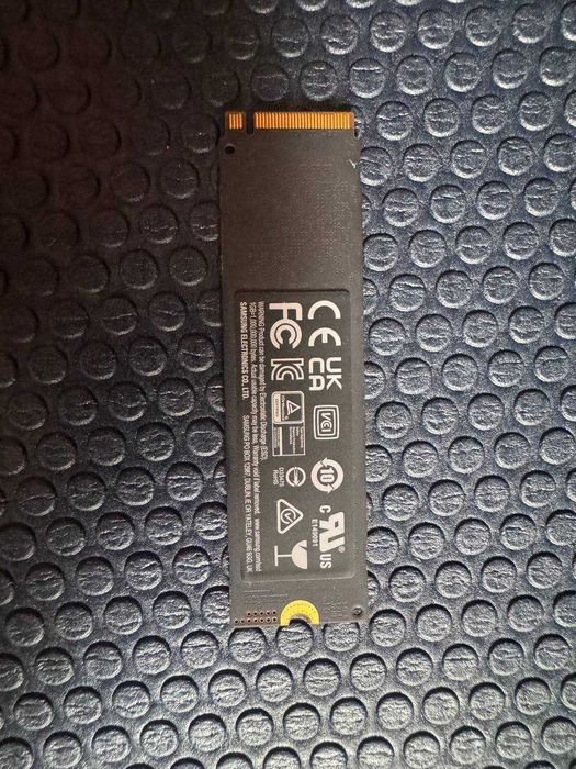 SSD M.2 NVMe Samsung 970 EVO Plus на 2 TB 100%