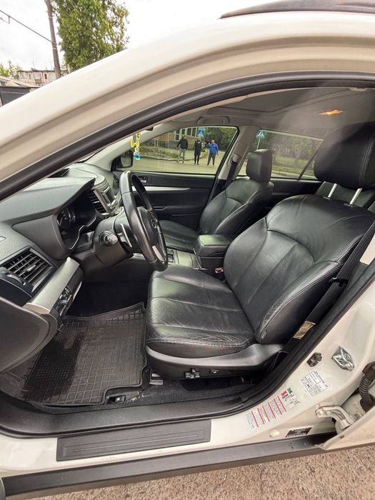 Продам субару аутбек 2012 р.в. 2.5 г/б