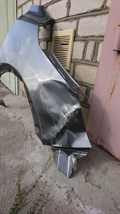 Продаю переднее крыло Nissan Qashkai