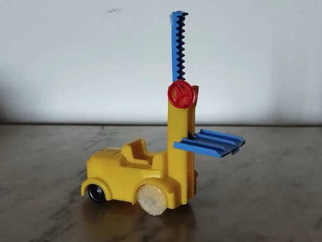 Empilhador Plástico Alemão Antigo