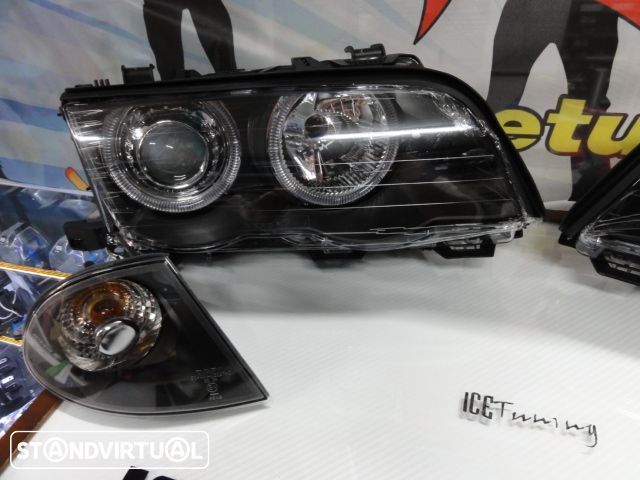 Farois frontais angel eyes para BMW E46 4 portas / limosine 98-01 fundo preto.