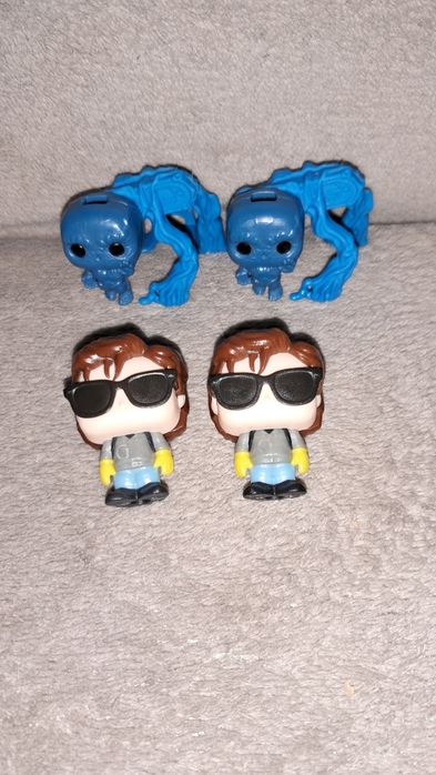 Kinder joy Stranger things фігурки