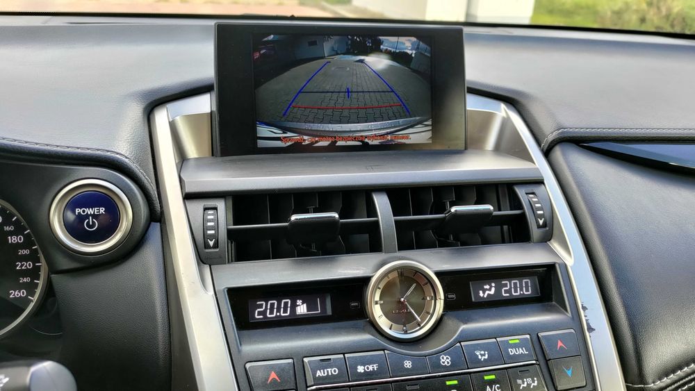OKAZJA Sprzedam samochód osobowy SUV LEXUS NX 300h HYBRYDA 4x4