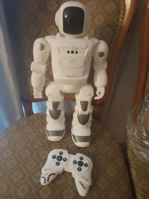 Zabawka Robot +pilot Hero bot