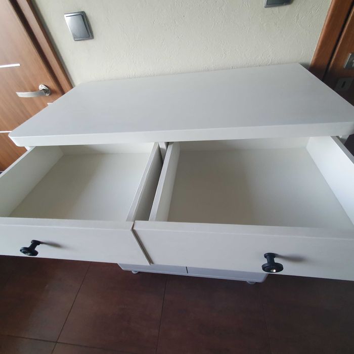 Komoda Elippe (malowana na biało)