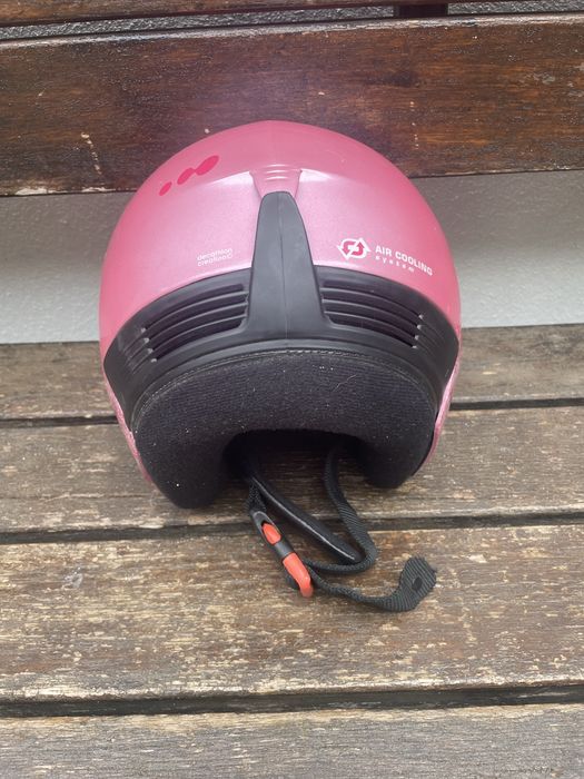 Vendo capacete para desportos radicais