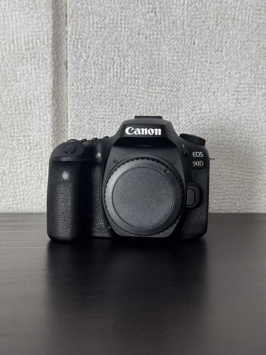 Canon EOS 90D – Excelente estado