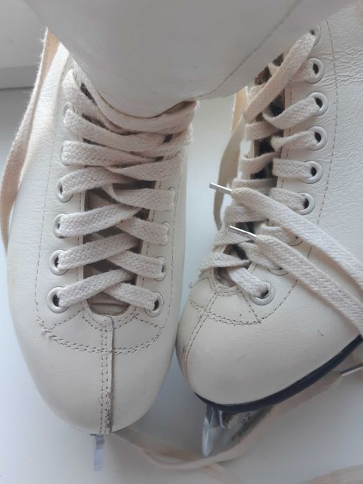 Ковзани шкіряні коньки Botas 22.5