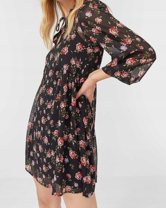 Nowa sukienka Stradivarius L